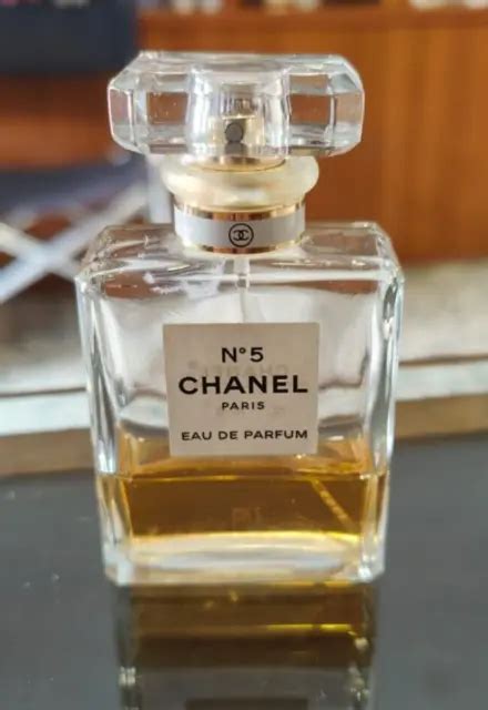 come riconoscere un profumo chanel originale|Come scoprire se hai comprato un profumo originale o .